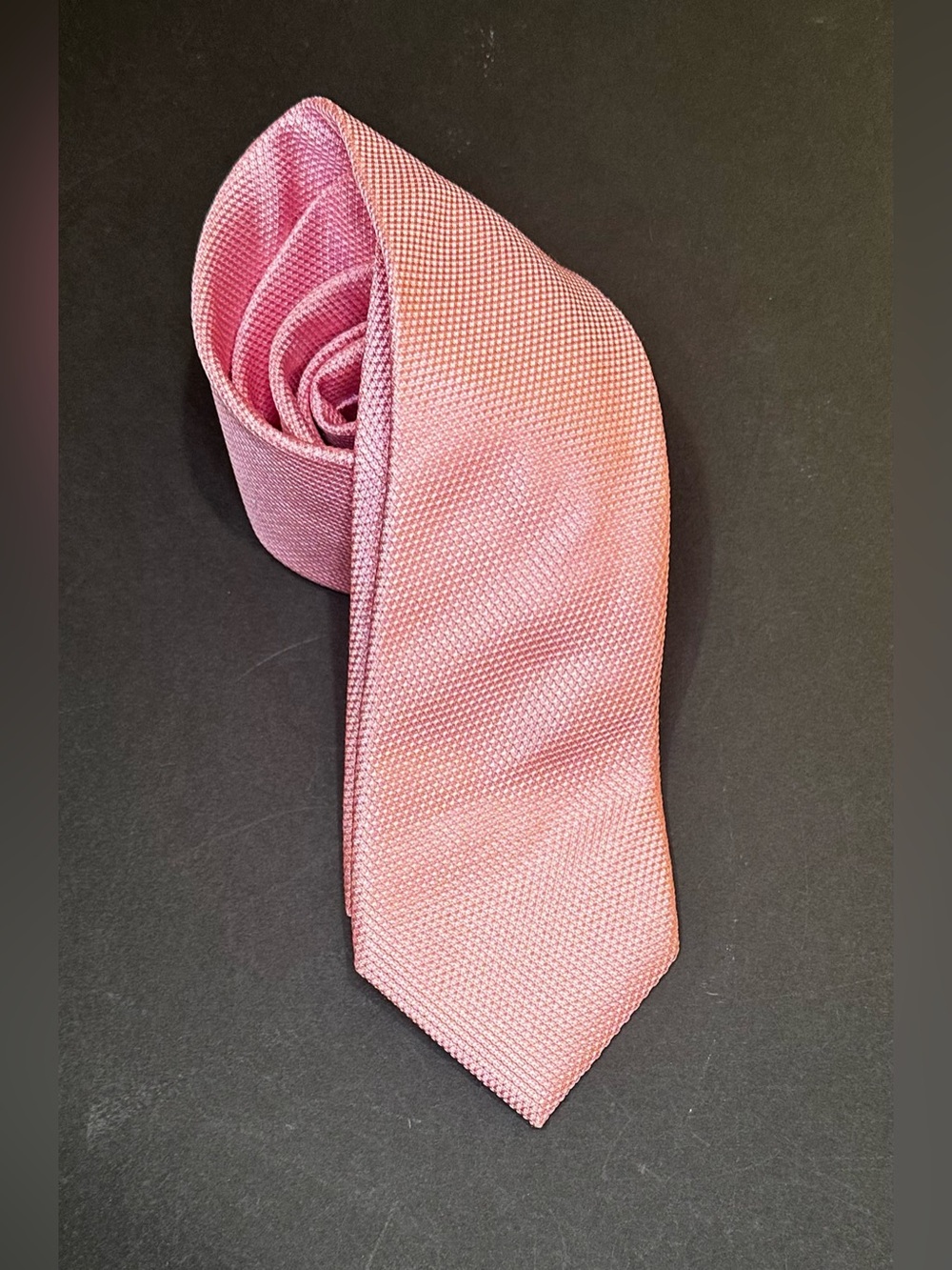 Charles Tyrwhitt Pink 100% Silk Tie Textured Solid Woven Jermyn St Luxury - Picture 1 of 6